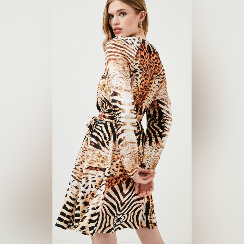 Karen Millen Mirrored tiger Viscose Satin woven Dress size 6 NWOT